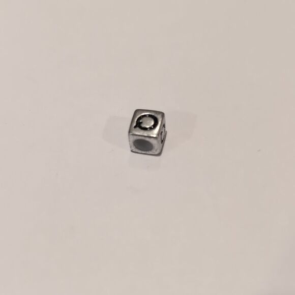 Silver Q Spacer Charm for Pandora Style Bracelet - Picture 5 of 5